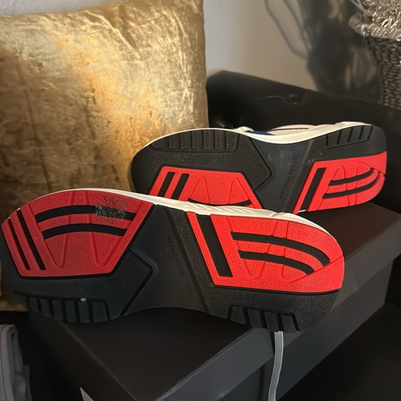 Bottega Veneta Speedster sneakers size 40.5 preowned but in great condition. - Picture 7 of 7